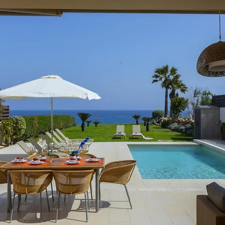 Villa You And Your Family Will Love This 5 Star Beachfront Villa, Protaras Villa 1536